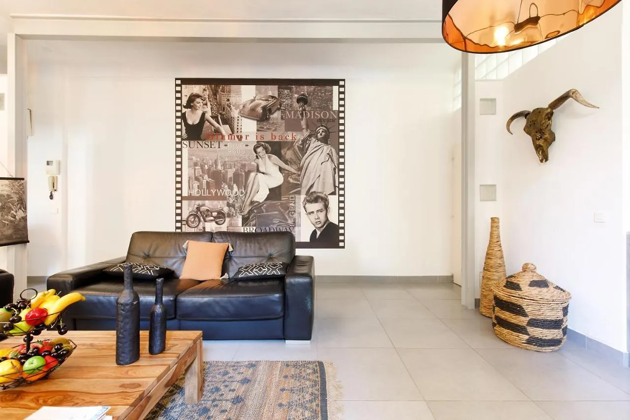Le Cocon Des Artistes - Coeur De Cannes - Spacieux - Terrasse - Clim 0*,  France