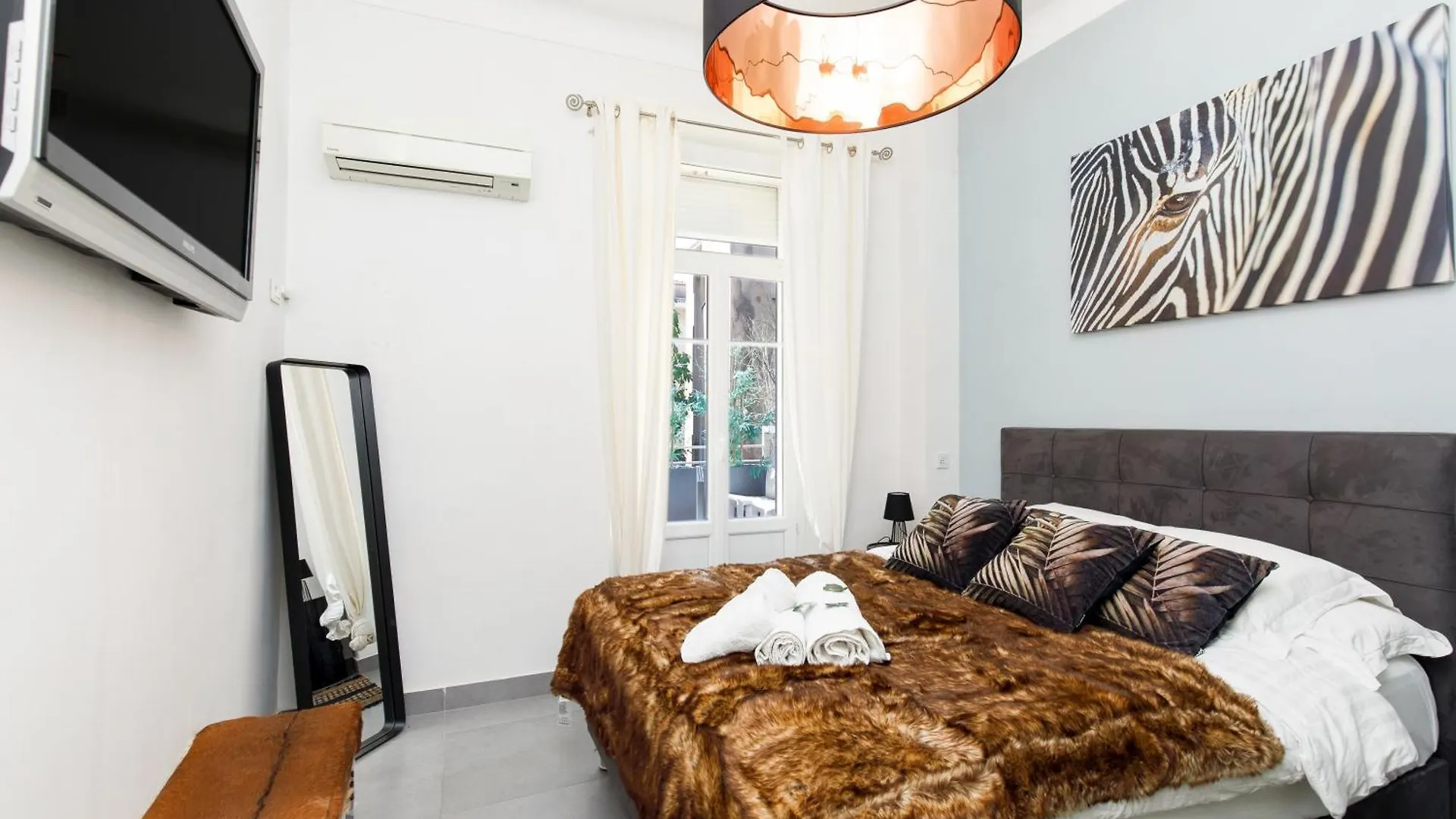 Apartment Le Cocon Des Artistes - Coeur De Cannes - Spacieux - Terrasse - Clim